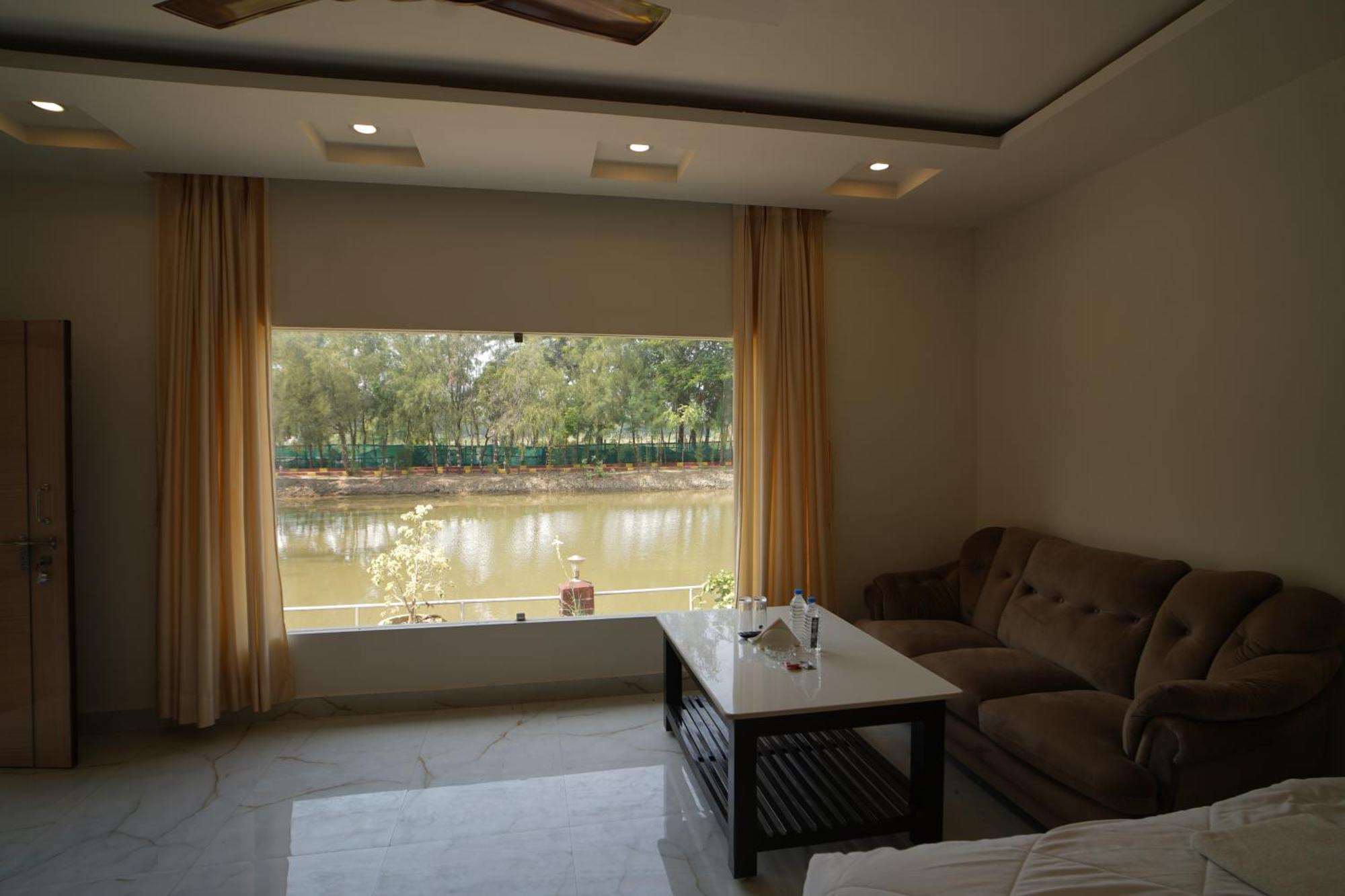 Lake View Village Resort Tajpur Extérieur photo