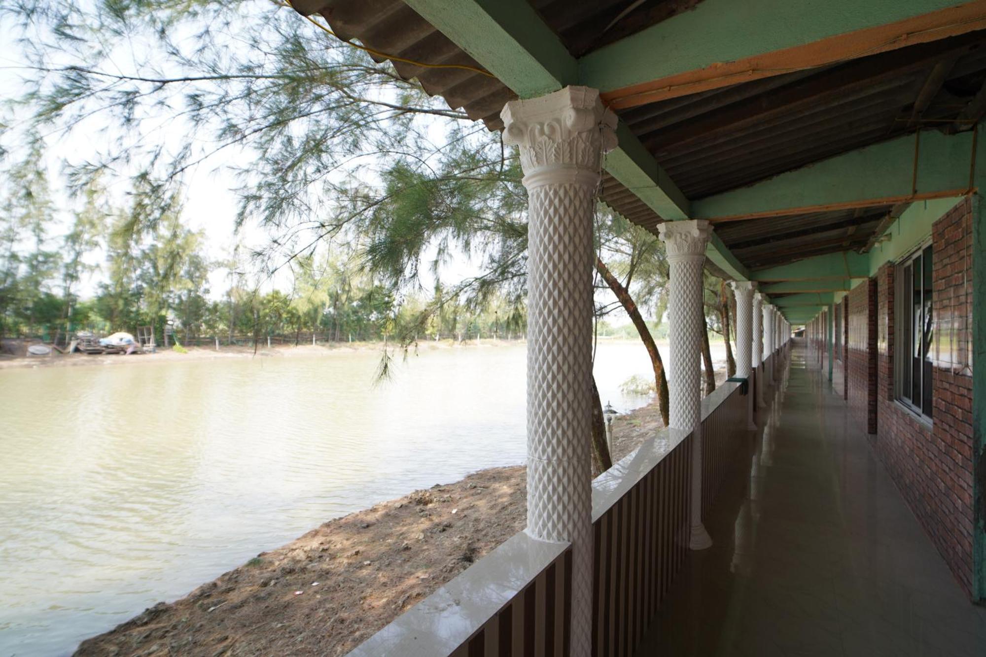 Lake View Village Resort Tajpur Extérieur photo
