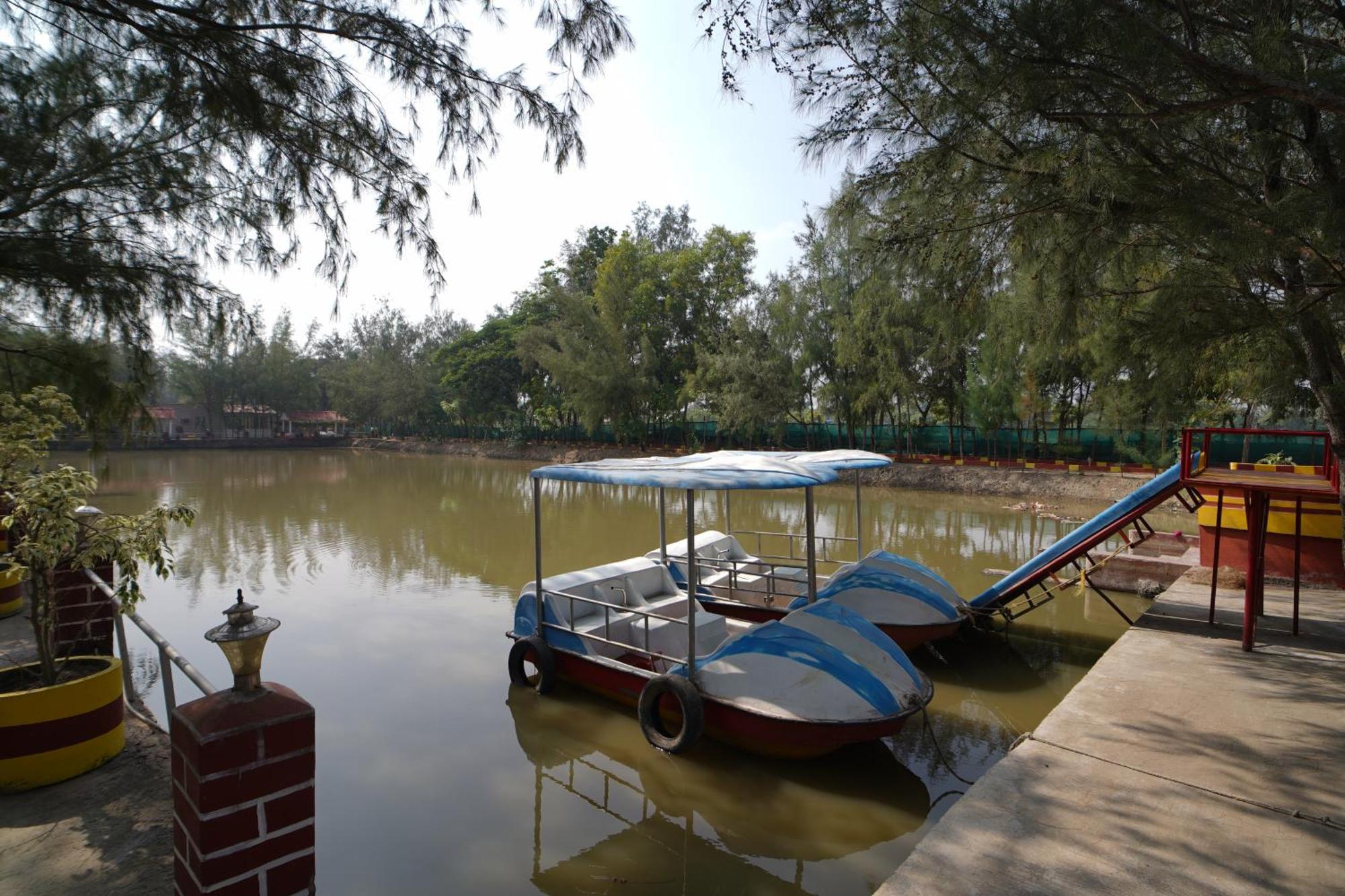 Lake View Village Resort Tajpur Extérieur photo