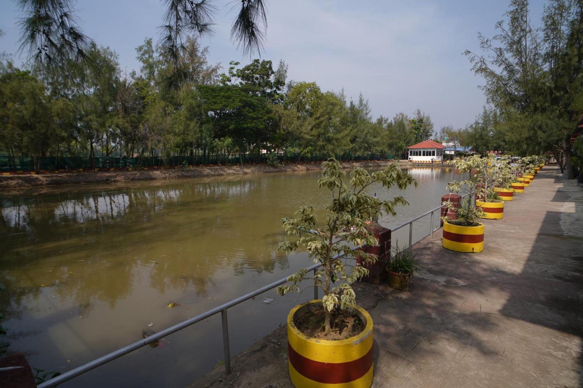 Lake View Village Resort Tajpur Extérieur photo