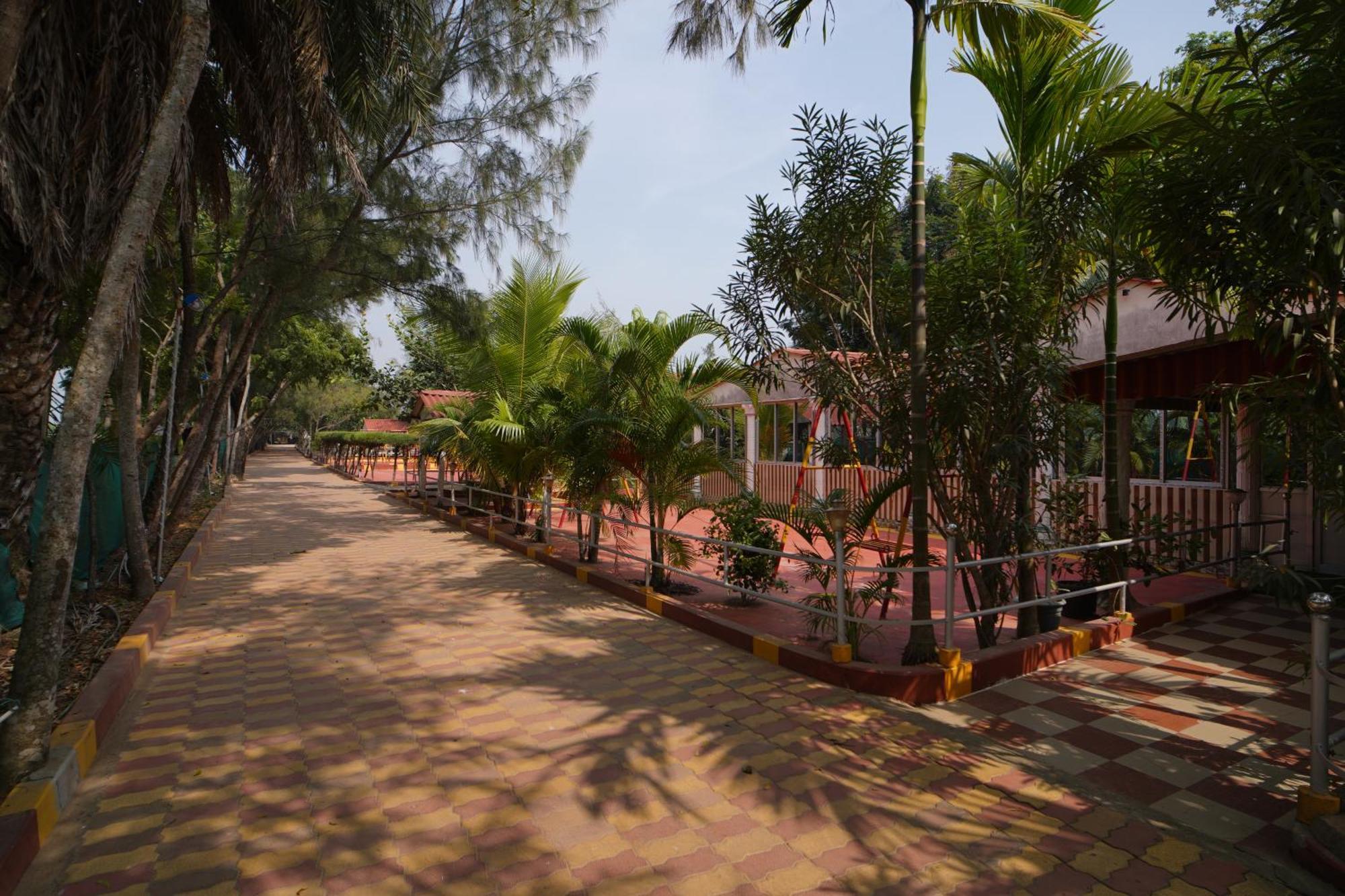 Lake View Village Resort Tajpur Extérieur photo