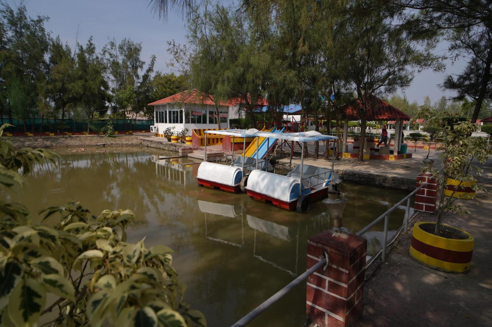 Lake View Village Resort Tajpur Extérieur photo